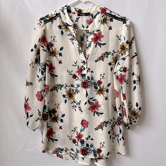 Tops - Cure‎ 3/4 Sleeve Flower Blouse